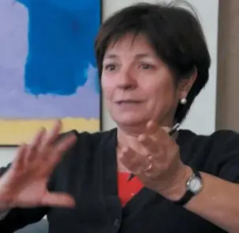 Indagata capolista 5s: &laquo;inchiesta irrilevante, la candidatura va avanti&raquo;