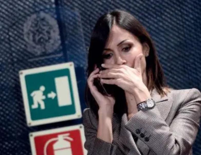 Carfagna ritira la candidatura ma inizia la marcia su Forza Italia