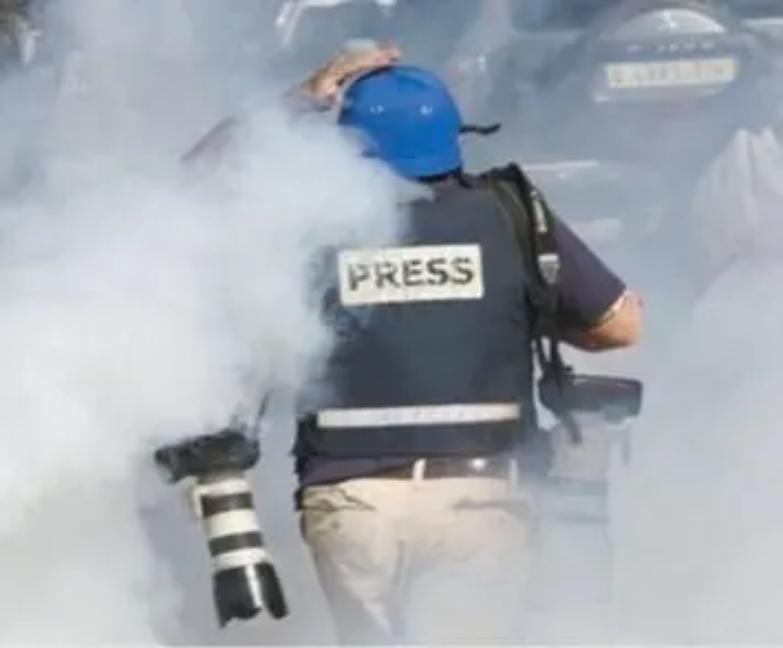 Giornalisti assediati dai regimi autoritari Pressioni anche in Italia