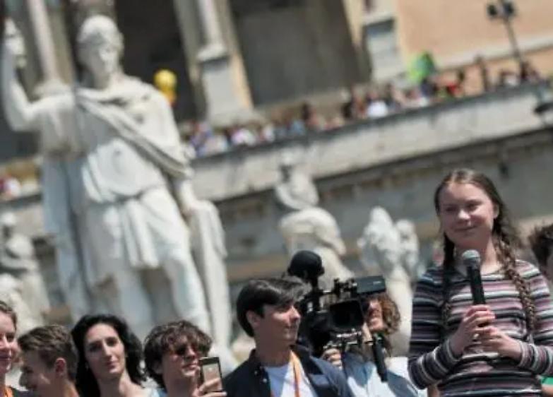 Fridays for Future, diecimila giovani in piazza con Greta per salvare il clima