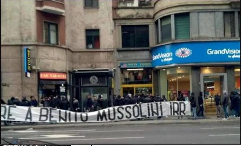 Striscioni pro Mussolini a Milano e Roma, Salvini: &laquo;Il 25 aprile &egrave; di tutti&raquo;