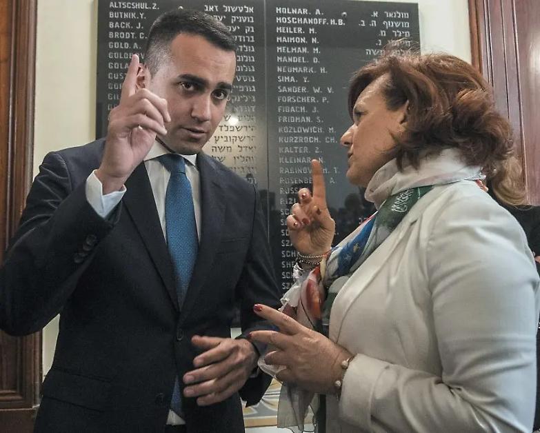 Altro che fascisti- comunisti: la Liberazione si trasforma nel derby Lega-Movimento