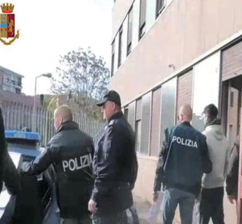 Il film dello stupro, lo choc degli investigatori: &laquo;Raccapricciante&raquo;. E sulla castrazione chimica &egrave; scontro M5s- Lega