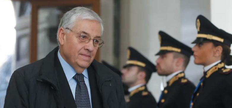 L&rsquo;ultima lezione di Pignatone: &laquo;Non fate politica con le indagini...&raquo;