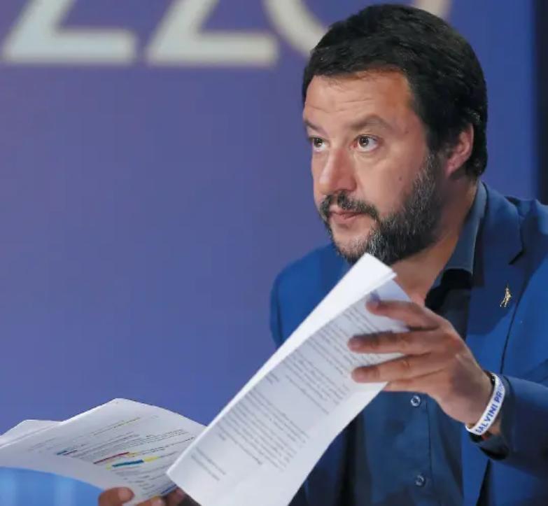 Salvini pressa Conte: fate accordi sui rimpatri