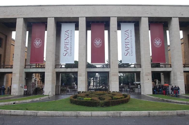 I docenti de La Sapienza si schierano con Lucano: &laquo;Vietate la manifestazione di Forza Nuova&raquo;