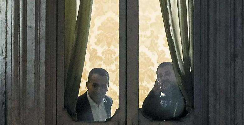 Salvini vede l&rsquo;inciucio col Pd. Di Maio replica stizzito: &laquo;&Egrave; lui che &egrave; diventato casta&raquo;