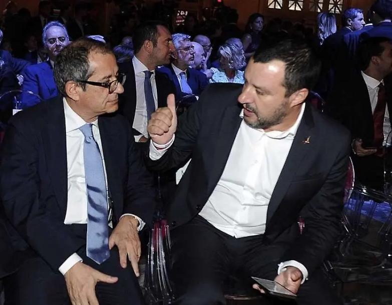 Tria gela i 5Stelle: "Non ci sono coperture per il decreto famiglia"