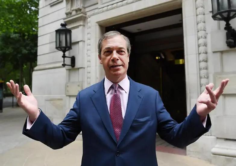 Per i sondaggisti Farage vola nel Regno unito