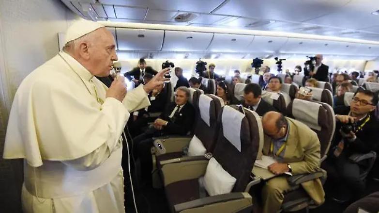 Il monito di papa Bergoglio: "I politici non seminino odio e paura"