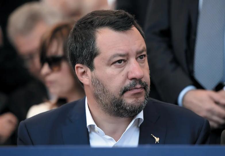 Salvini risponde e punge: &laquo;Noi siamo quelli dei s&igrave;&raquo;