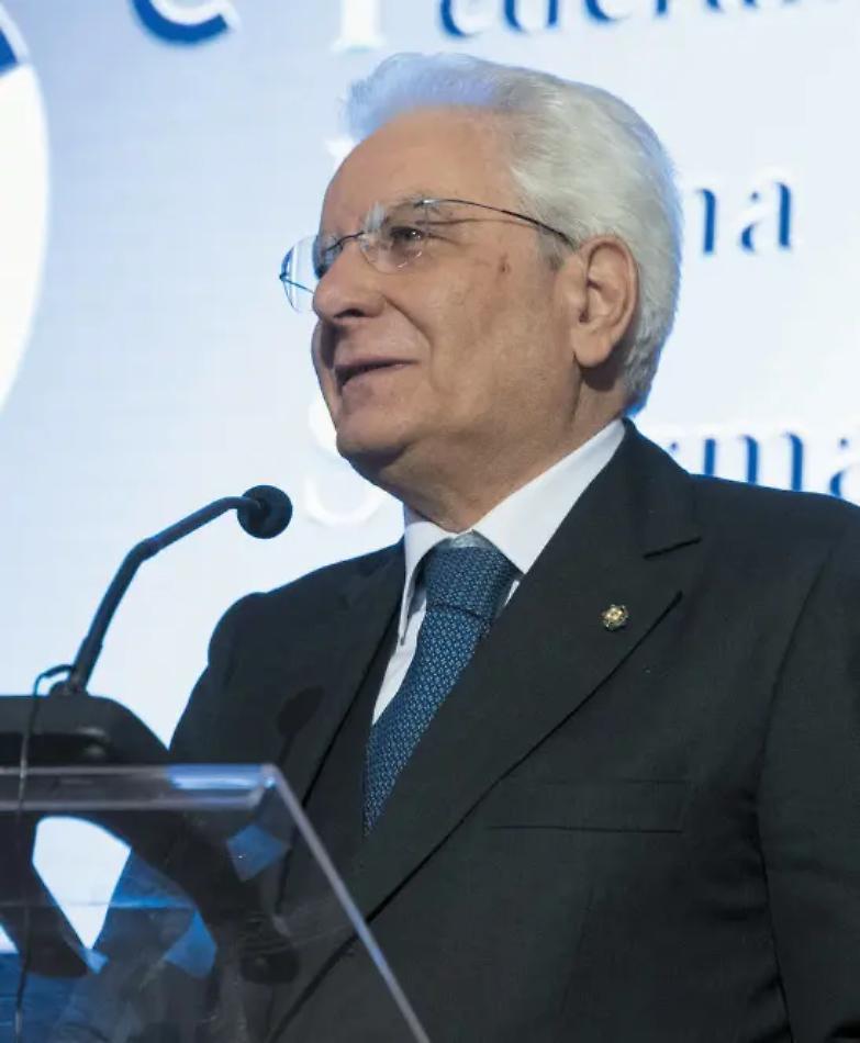 Mattarella sui migranti: salvare vite in mare d&agrave; prestigio all&rsquo;Italia