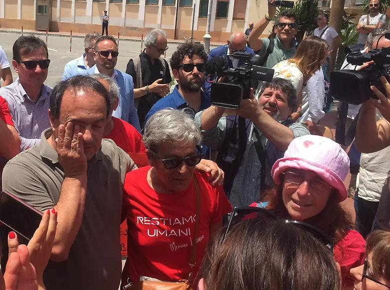 Lucano resta &ldquo;in esilio&rdquo;. &laquo;Ma continuo a confidare nella giustizia&raquo;