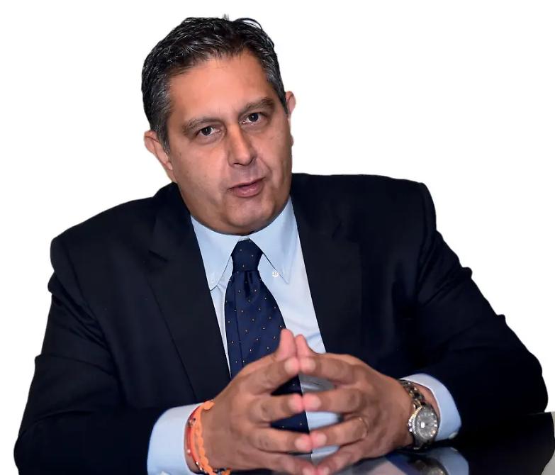 Toti pensiona il Cav: &laquo;&Egrave; stato il pi&ugrave; grande ma un&rsquo;epoca &egrave; finita Pronto a candidarmi&raquo;