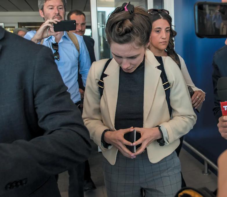 Il ritorno di Amanda Knox in Italia dopo 8 anni: &laquo;Vengo da donna libera&raquo;