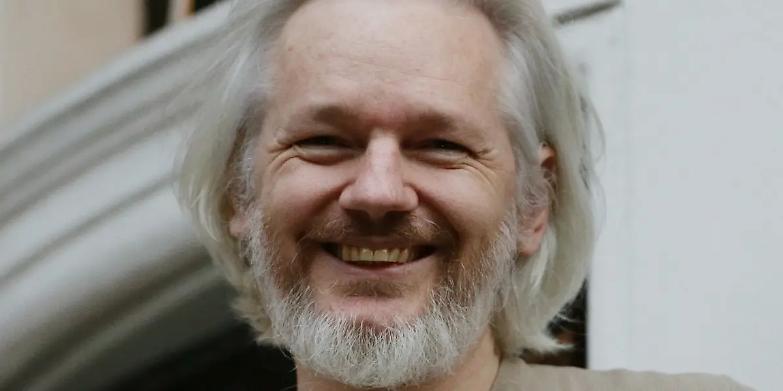 Ok all&rsquo;estradizione di Assange Londra pronta a consegnarlo agli Usa