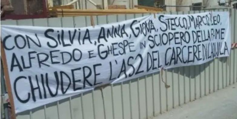 L&rsquo;Aquila, le anarchiche digiunano da 28 giorni