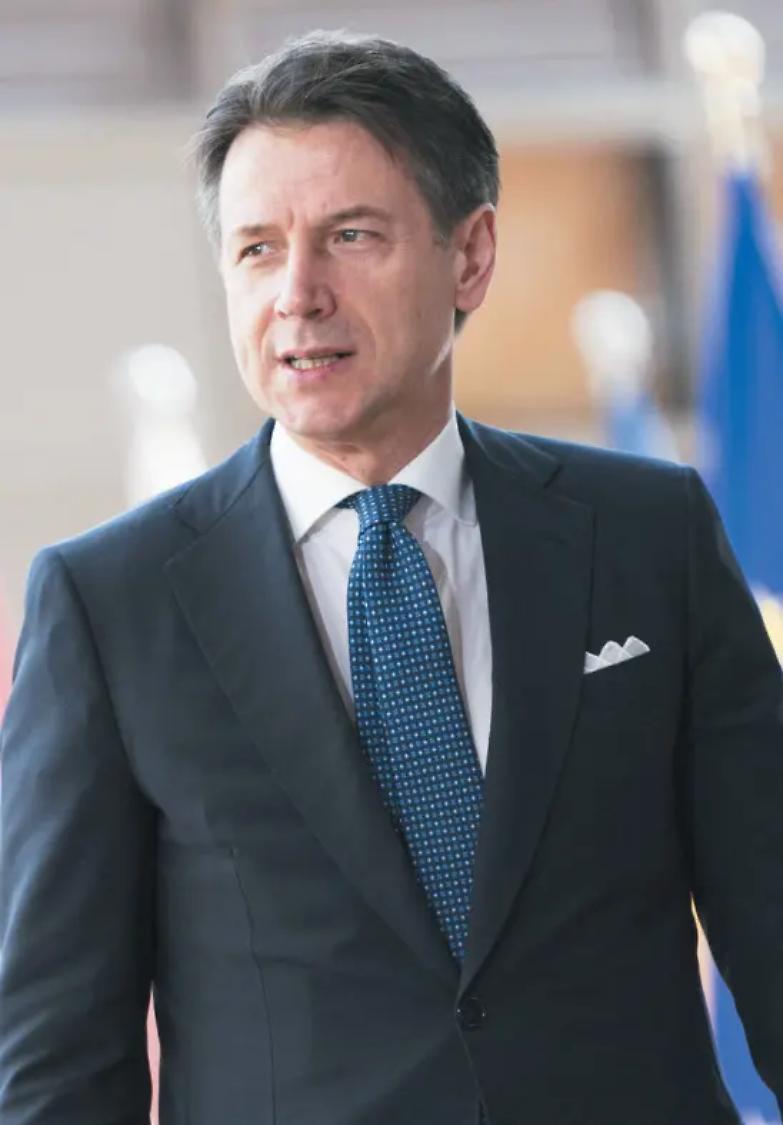 La mossa di Conte e Tria: rinviare la procedura d'infrazione