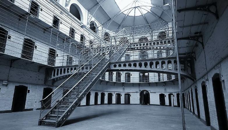 Inferno Poggioreale: tre morti in tre giorni