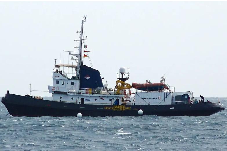 Lampedusa, confiscato il veliero Alex. Scatta il decreto Salvini