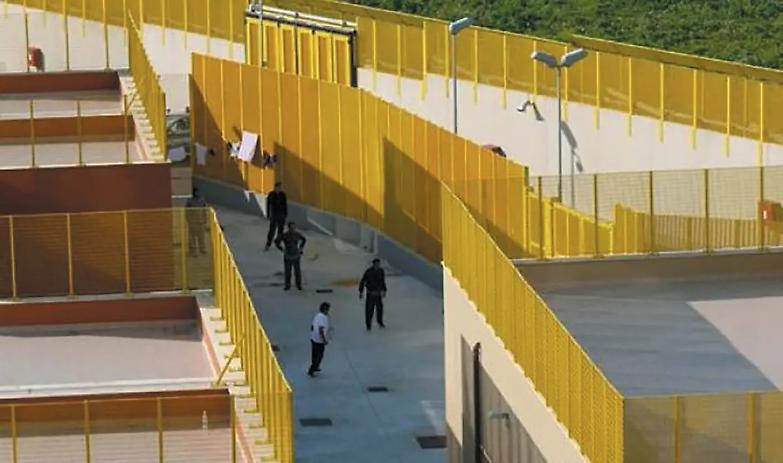 Trattenimento degli stranieri, l&rsquo;Avvocatura difende il sistema davanti alla Consulta sul caso Albania