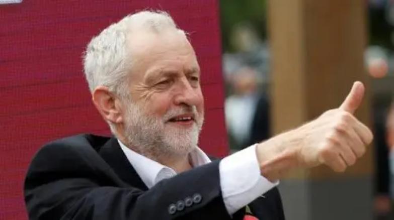 Brexit svolta Corbyn. I laburisti vogliono un altro referendum