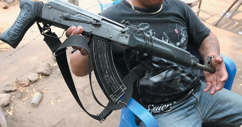 Narcos peggio della guerra. Donne, il carnefice &egrave; in casa