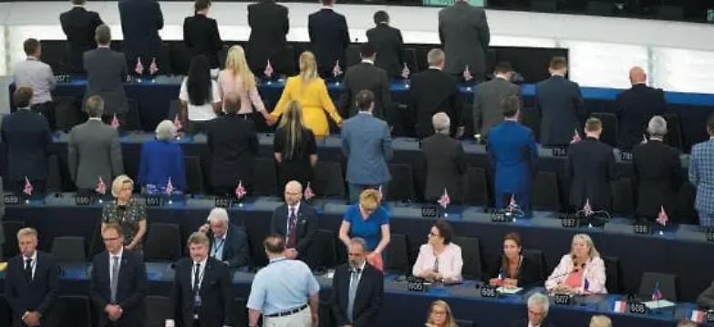 Sovranismo significa credere nel conflitto e nella politica, addio al politically correct