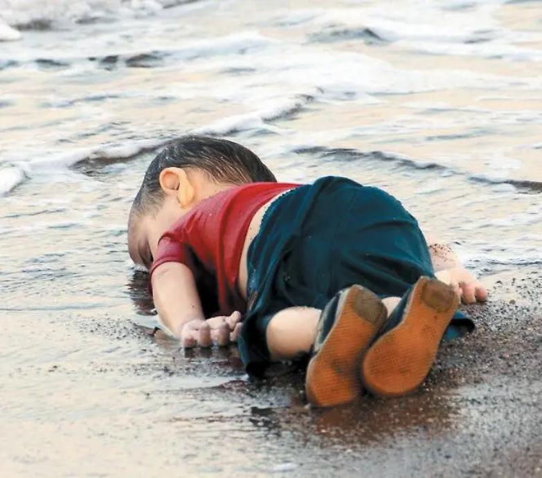 Quelle fotografie che bucano la nostra indifferenza