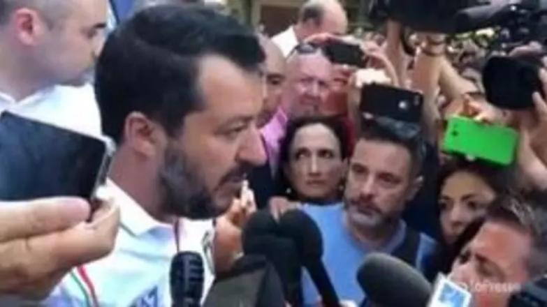 Gi&ugrave; le mani dai bambini. La politica non li strumentalizzi