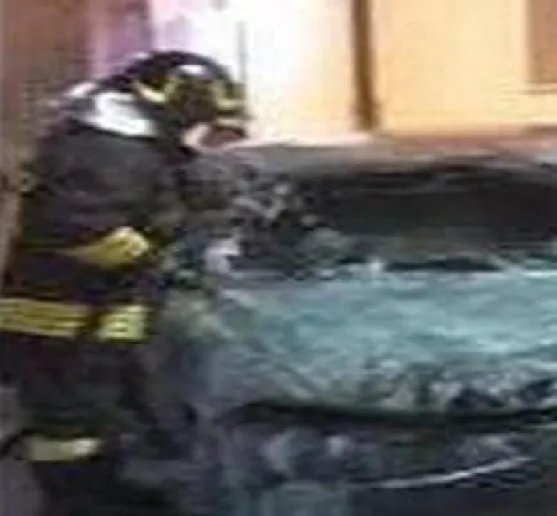 Due attentati in Sardegna, al Pd e al sindaco di Cardedu