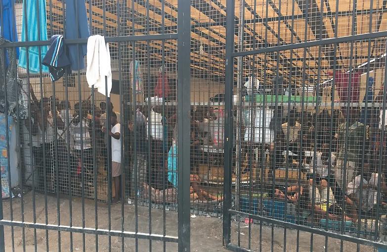 Libia i centri di detenzione per migranti sono trappole: Serraj ne smantella tre