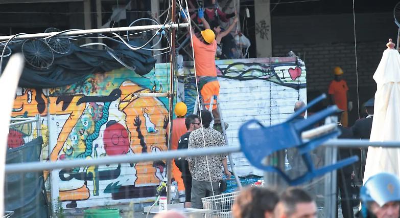 Bologna, il sindaco Pd sgombera l'MX24. Salvini esulta