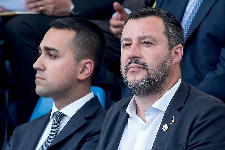 Salvini apre la crisi: &laquo;Al voto, ogni giorno in pi&ugrave; &egrave; perso&raquo;. Il Colle prepara le sue mosse