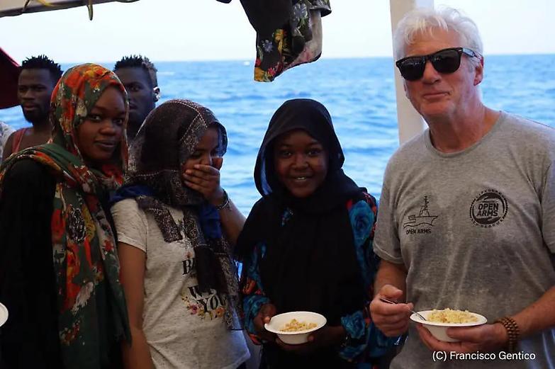 Nuovo salvataggio di Open Arms, 160 i migranti a bordo. Ma Malta offre ospitalit&agrave; solo a 39 persone