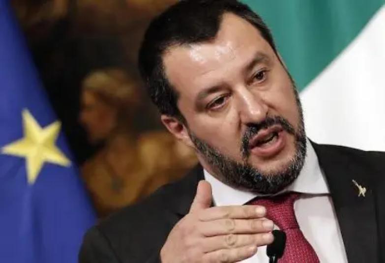 Crisi di governo, Salvini perde la prima: slitta la sfiducia a Conte