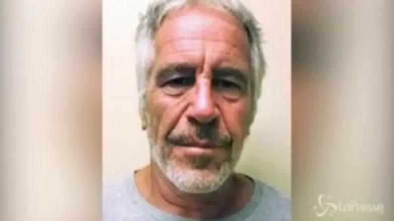 Suicidio Epstein, l'autopsia: frattura del collo. Due agenti si sarebbero addormentati