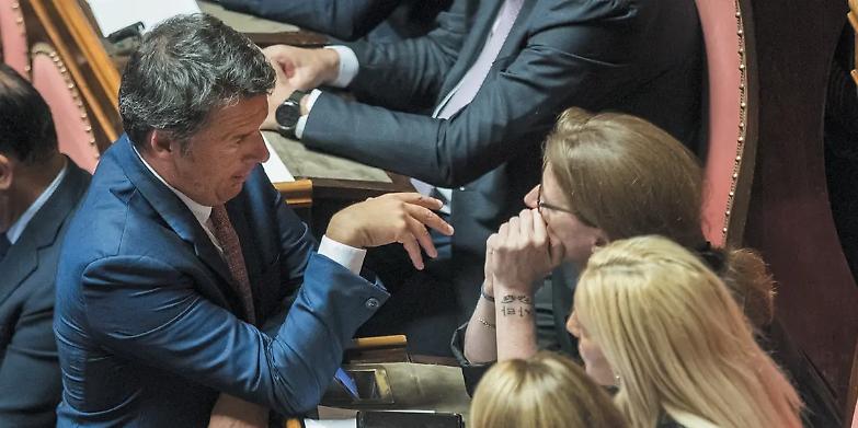 Renzi: &laquo;La Lega ha paura&raquo; Contatti tra 5Stelle e Pd