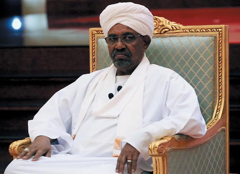 Sudan: l&rsquo;ex presidente Bashir a giudizio per corruzione
