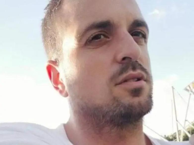 Castel Volturno: passeggia in strada, investito e ucciso da un'auto pirata