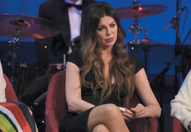 Alba Parietti: &laquo;Io dico s&igrave; all&rsquo;asse Pd- 5Stelle&raquo;