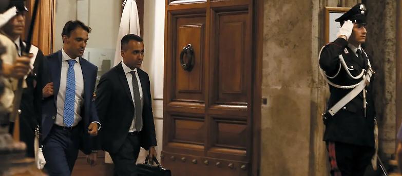 I grillini pronti alla svolta benedetta da Grillo- Casaleggio