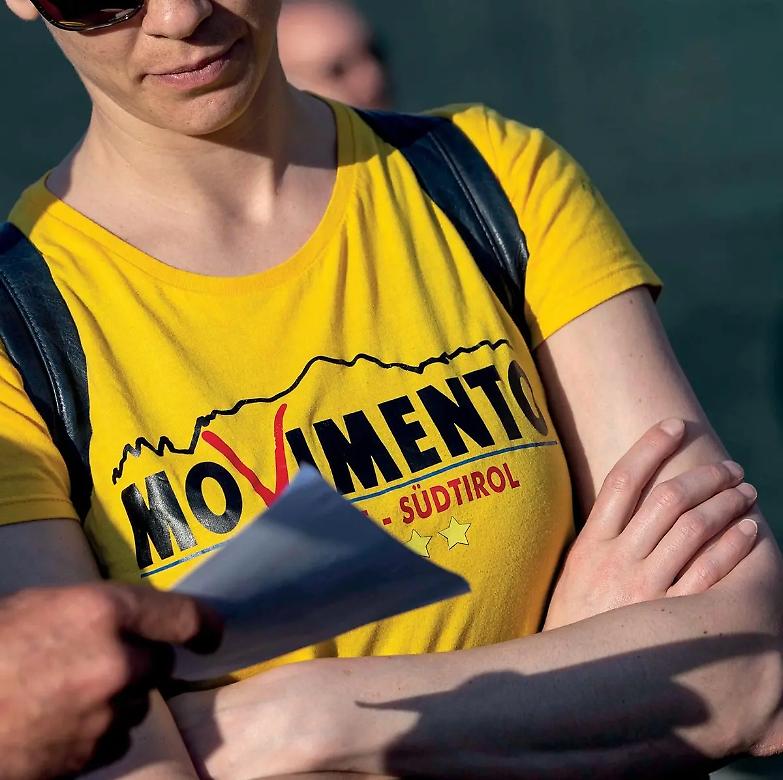 Metamorfosi 5Stelle, sono un partito normale ma ancora non lo sanno