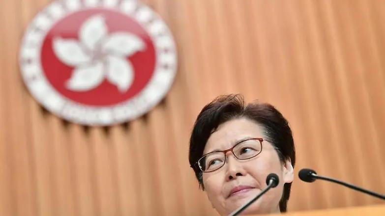 Hong Kong, Carrie Lam cede alle proteste, ritirata la legge sull'estradizione