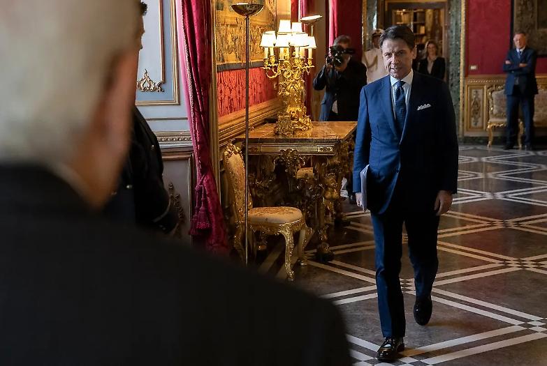 Governo, ecco la squadra dei ministri tra nomi vecchi e nuovi. Domani il giuramento