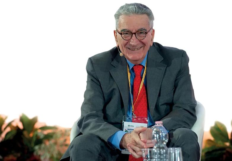 Pasquino: &laquo;il governo dura se M5s e Pd ripudiano il cattivismo e se Conte fa il leader&raquo;