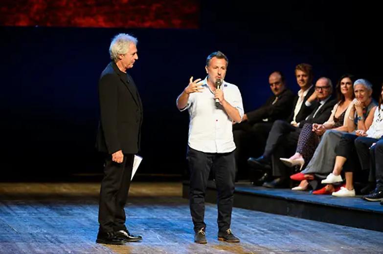 &ldquo;L&rsquo;Abisso&rdquo; dei migranti vincitore dell&rsquo;Oscar del teatro