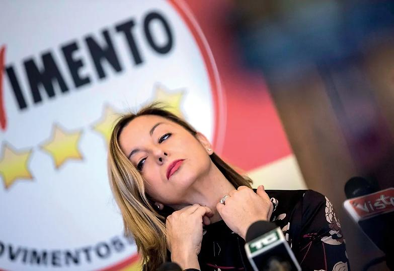 Roberta Lombardi: &laquo;Io, madrina di questa alleanza, ora dico s&igrave; all&rsquo;asse col Pd, anche alle regionali&raquo;