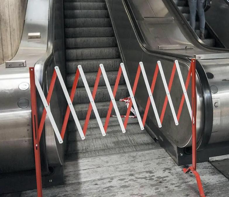 Metro Roma, scale mobili sabotate: 11 indagati