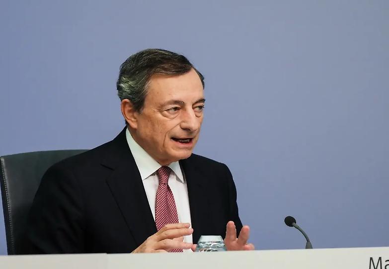 Riecco il bazooka di Draghi: nuovo Qe da 20 mld al mese
